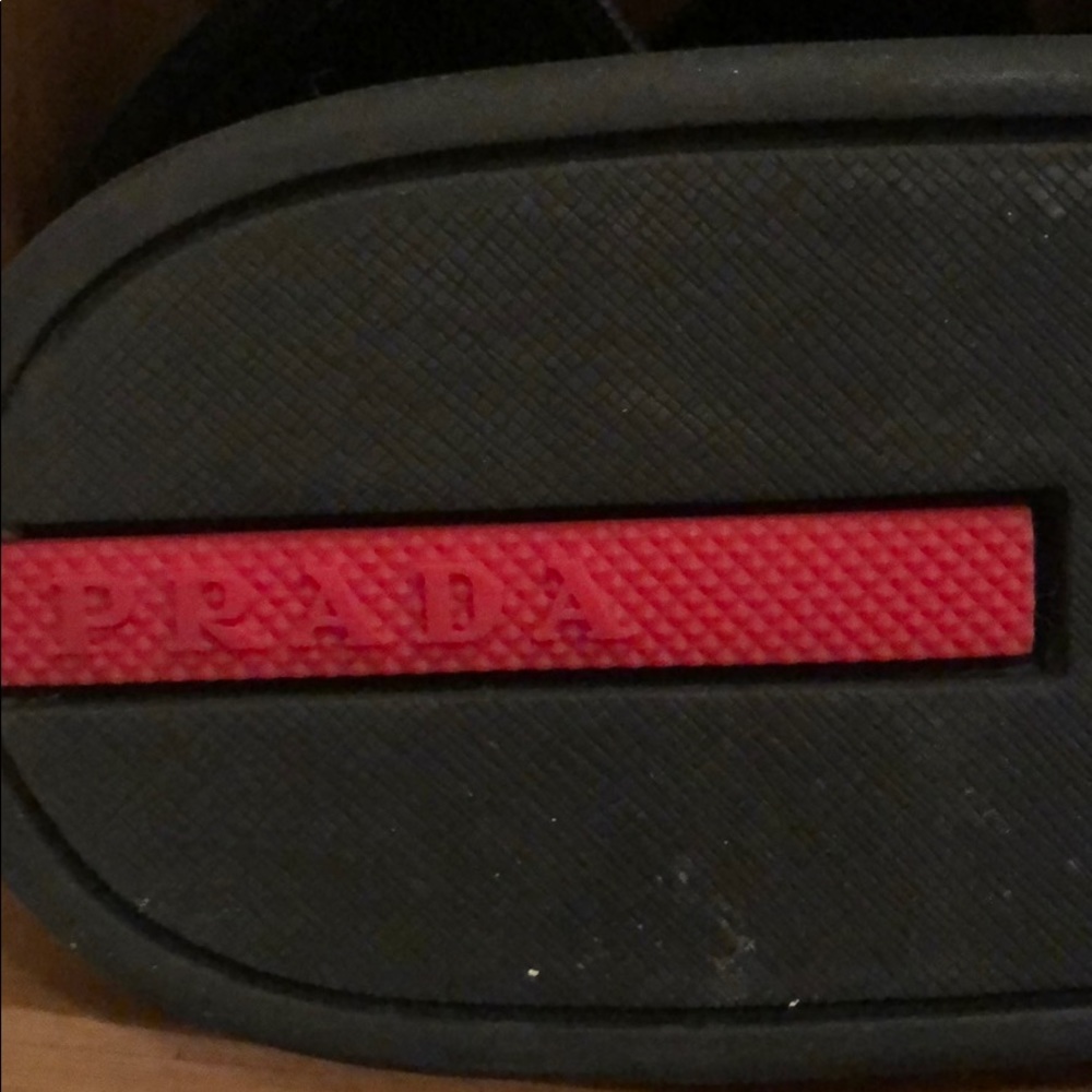 Prada shoes - Picture 2 of 3